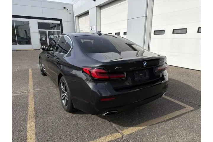 $30998 : BMW 5 Series 2021 AWD 530i x image 5