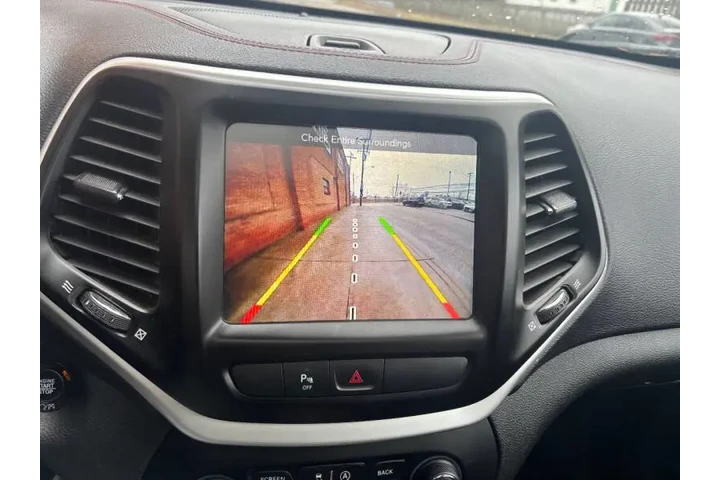 $19999 : 2018 Cherokee Trailhawk image 9