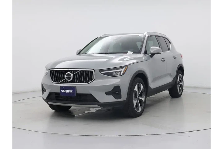 $38998 : Volvo XC40 2025 AWD B5 Plus image 4