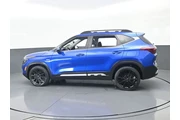 $21331 : Kia Seltos 2023 AWD Nightfal thumbnail