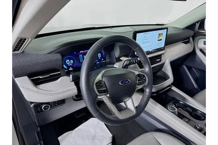 $40000 : Ford Explorer 2025 AWD Activ image 9