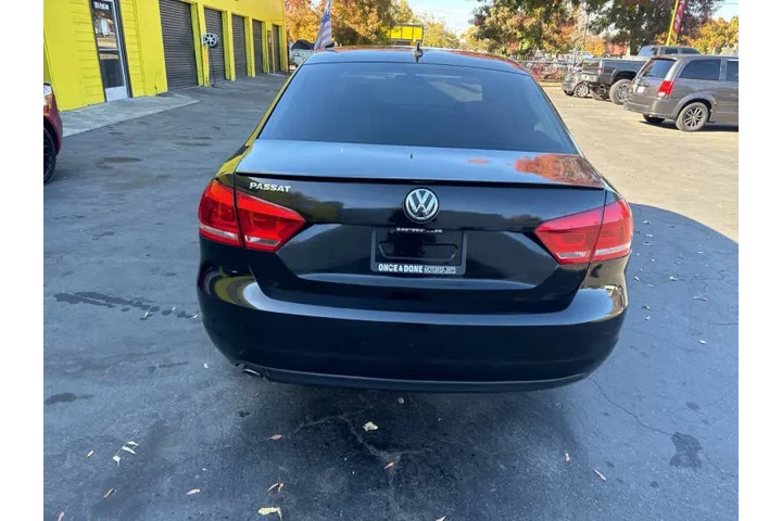 $6995 : 2014 Passat 2.0L TDI SEL Prem image 9