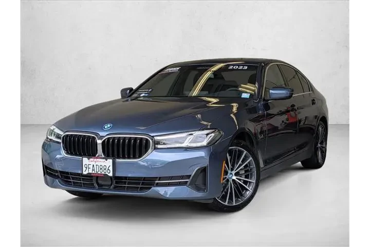 $38040 : BMW 5 Series 2023 530e 4dr S image 1
