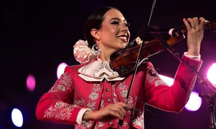 Mariachi Reyna de Los Angeles