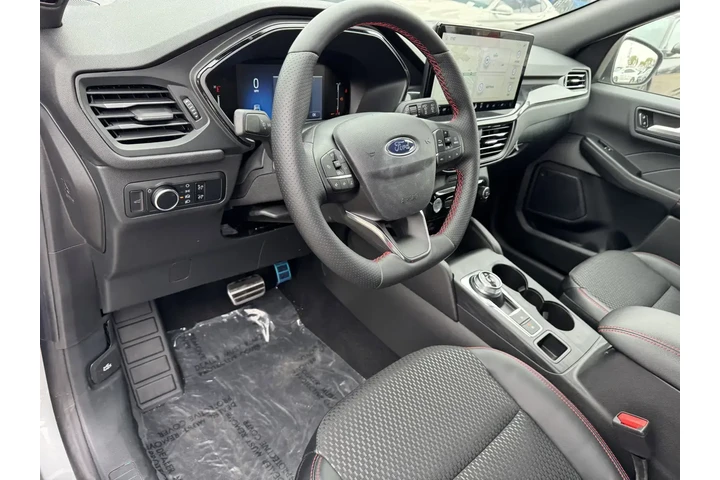$23589 : Ford Escape 2024 ST-Line 4dr image 9