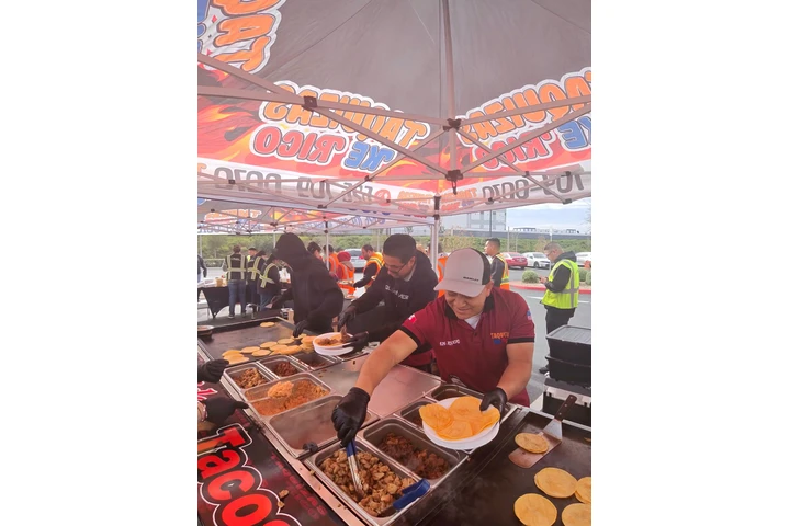 Taquizas Ke Rico image 4