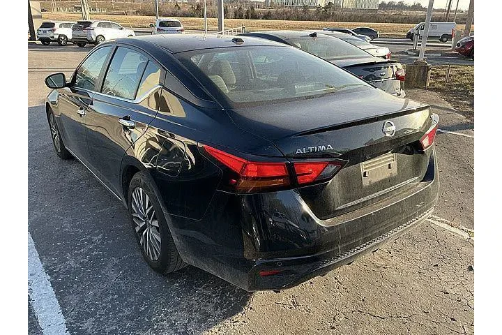 $19888 : Nissan Altima 2024 2.5 SV 4d image 9