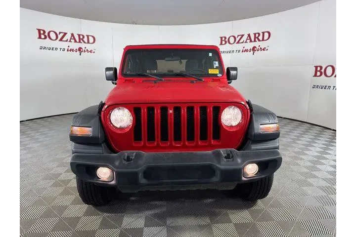 $26000 : Jeep Wrangler 2023 4x4 Sport image 2