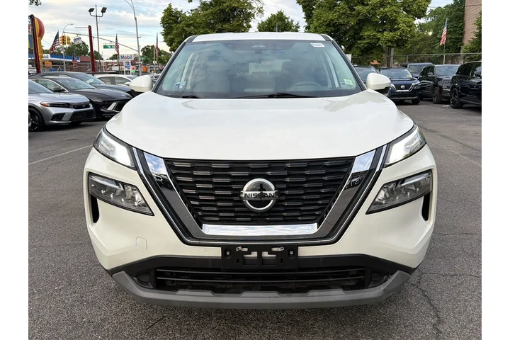 $20490 : Nissan Rogue 2021 AWD SV 4dr image 1