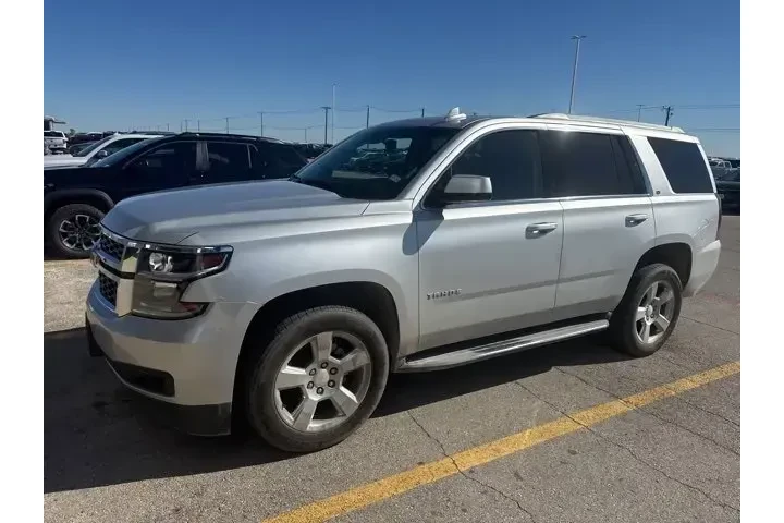 $28912 : Chevrolet Tahoe 2019 4x4 LT image 2
