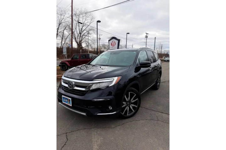 $18500 : 2019 Pilot Touring w/Rear Cap image 6