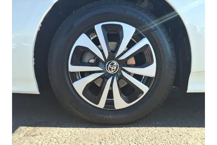 $24008 : Toyota Prius Prime 2019 Prem image 9