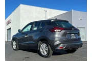 $12997 : Nissan Kicks 2023 S 4dr Cros thumbnail