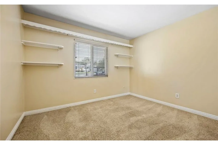 $2450 : 3 bedroom house in Lynwood image 7