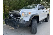 $21997 : 2015 Tundra SR5 thumbnail