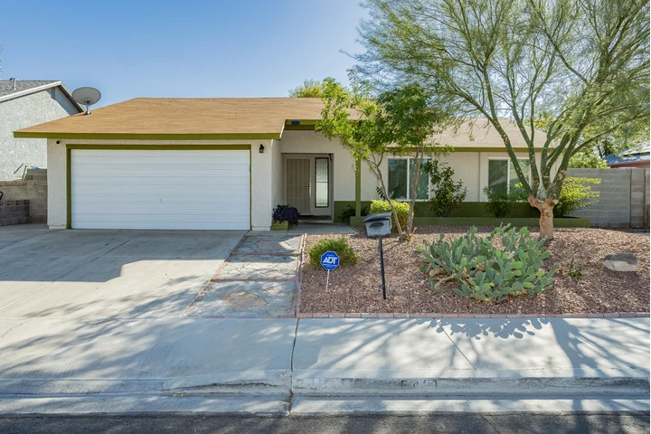 $2300 : Casa de Renta image 2