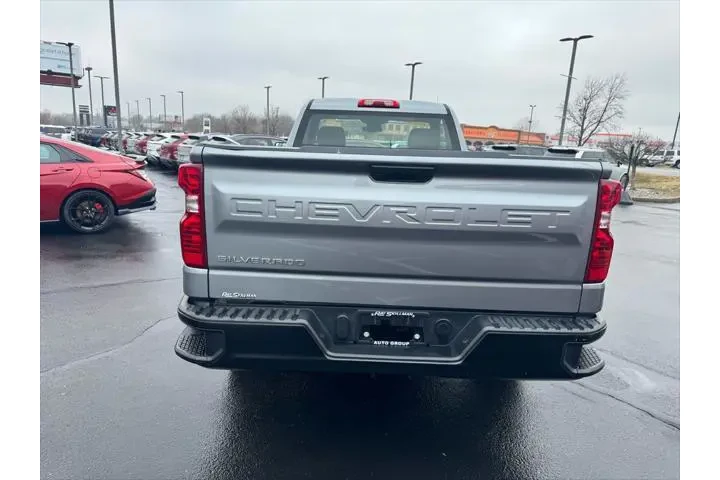 $27990 : Chevrolet Silverado 1500 202 image 5