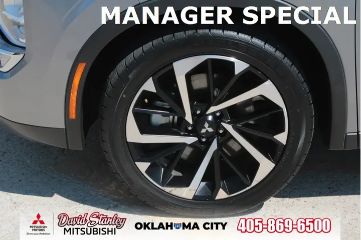 $22250 : Mitsubishi Outlander PHEV 20 image 2