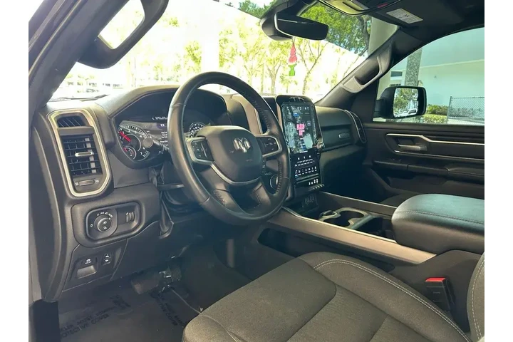 $34049 : Ram 1500 2023 4x2 Lone Star image 6