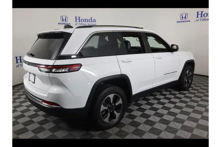 $28875 : Jeep Grand Cherokee 2023 4x4 image 7
