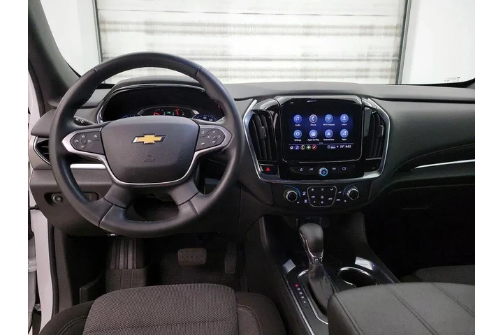 $28998 : Chevrolet Traverse 2023 LT C image 9