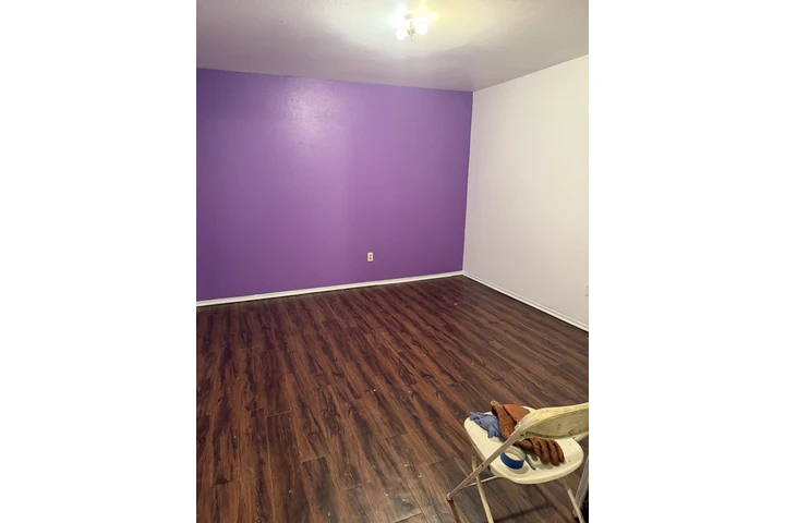 $700 : Recamara en renta image 2