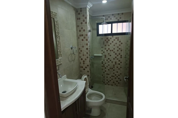 $1000000 : Alquilo aparta estudio ubicado image 8