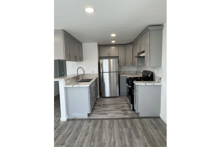 $1000 : ESTUDIO EN LOS ANGELES 1PARK🚘 image 2