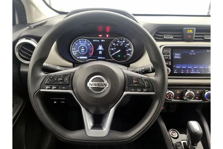 $16998 : Nissan Versa 2020 SV 4dr Sed image 10