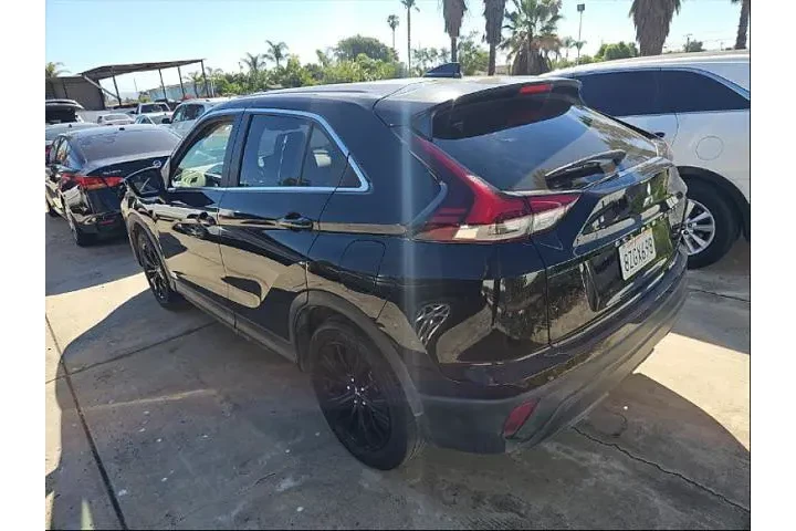 $13995 : Mitsubishi Eclipse Cross 202 image 3