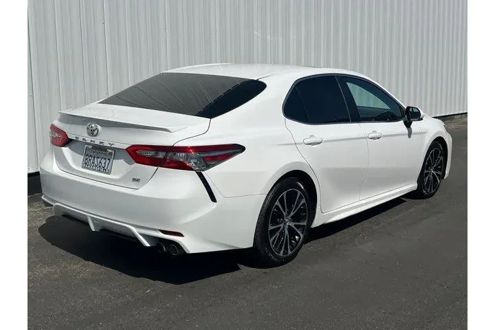 $17994 : Toyota Camry 2018 SE 4dr Sed image 6