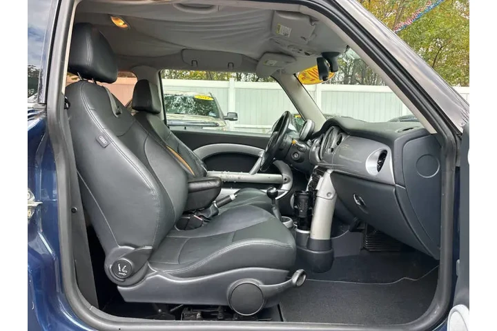 $2499 : 2006 MINI Cooper image 9