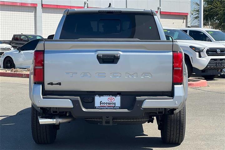 $49874 : New 2024 Tacoma TRD Sport Dou image 5