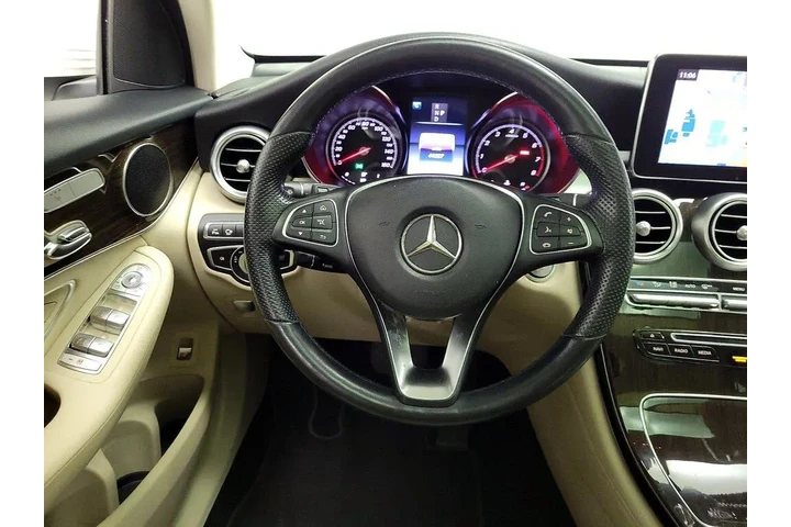 $20998 : Mercedes-Benz GLC 2019 GLC 3 image 10