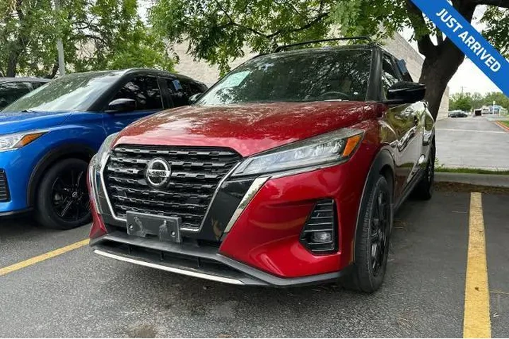 $18995 : Nissan Kicks 2021 SR 4dr Cro image 1