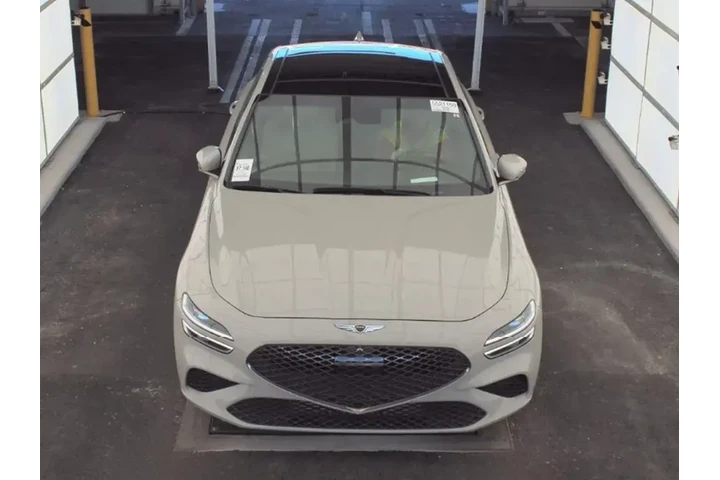 $35890 : Genesis G70 2024 3.3T Sport image 2