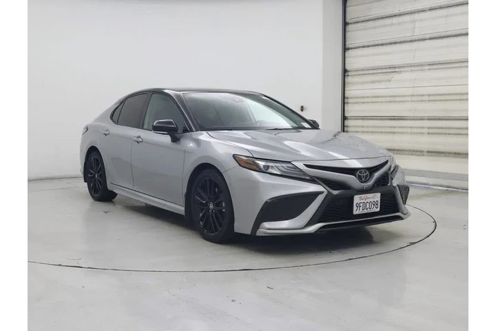 $32998 : Toyota Camry 2023 XSE V6 4dr image 1