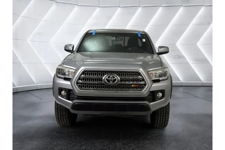 $29551 : Toyota Tacoma 2016 4x4 SR V6 image 2