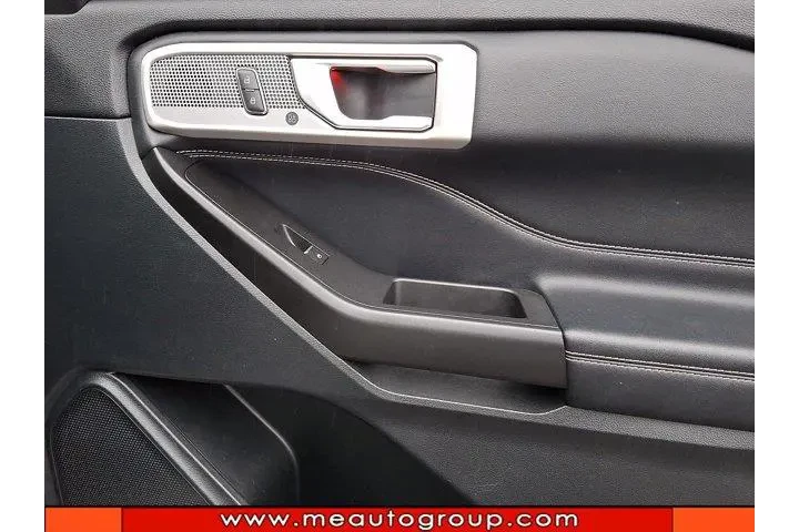 $28857 : Ford Explorer 2020 AWD ST 4d image 10