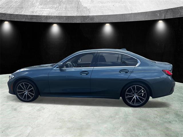 $29995 : Pre-Owned 2021 3 Series 330i image 6