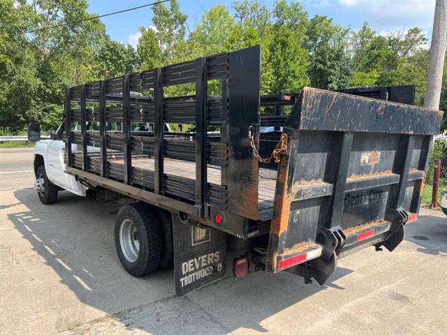 $12500 : 2017 Silverado 3500HD Work Tr image 9