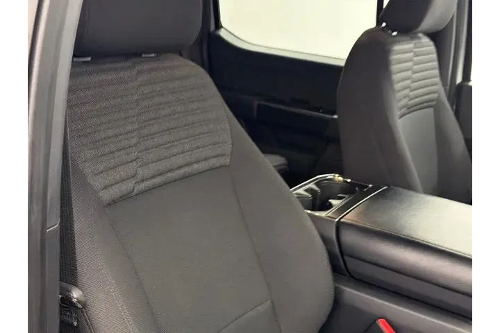 $30000 : Ford F-150 2023 4x4 XL 4dr S image 10