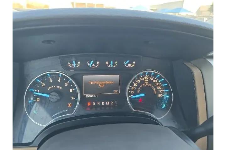 $10998 : Ford F-150 2012 4x2 XLT 4dr image 1