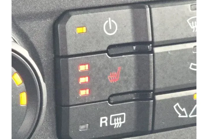 $25149 : Ford F-150 2020 4x4 XLT 4dr image 6