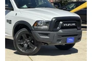 $32888 : Ram 1500 Classic 2024 4x4 SL thumbnail