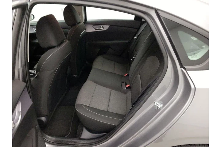 $16998 : Kia Forte 2024 LXS 4dr Sedan image 10