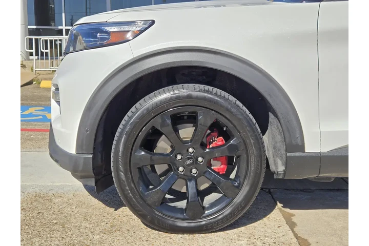 Ford Explorer 2022 AWD ST 4d image 5