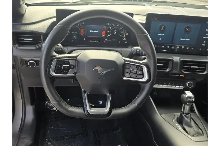 $25900 : Ford Mustang 2024 EcoBoost 2 image 9