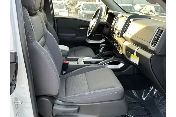 $34695 : Nissan Frontier 2024 4x2 S 4 image 10