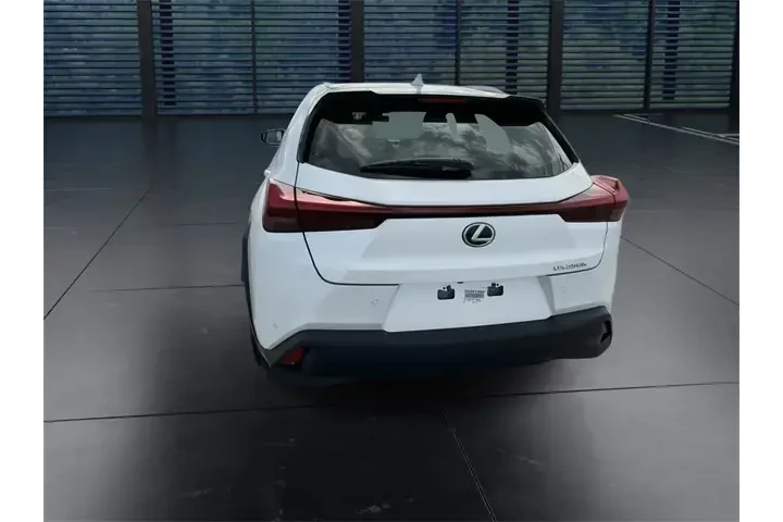 $36588 : Lexus UX 250h 2024 4dr Cross image 7